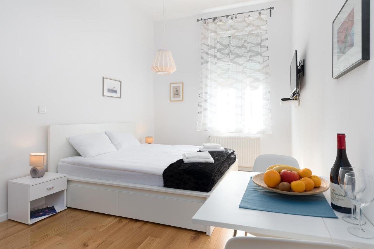 Modern Studio Near Park Zrinjevac And Main Square Ζάγκρεμπ Εξωτερικό φωτογραφία